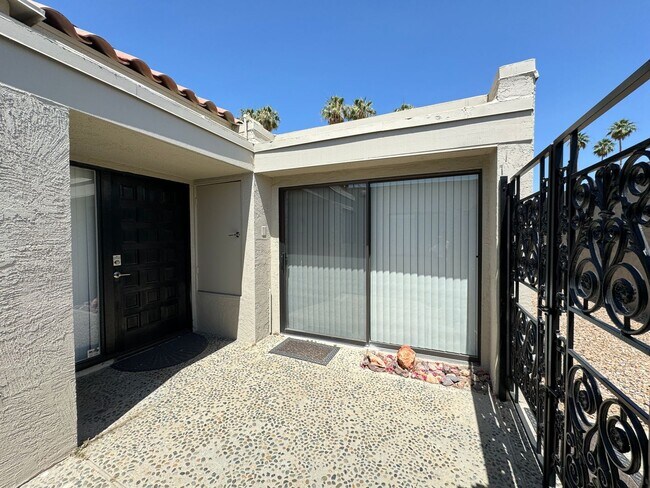 Building Photo - 34983 Mission Hills Dr