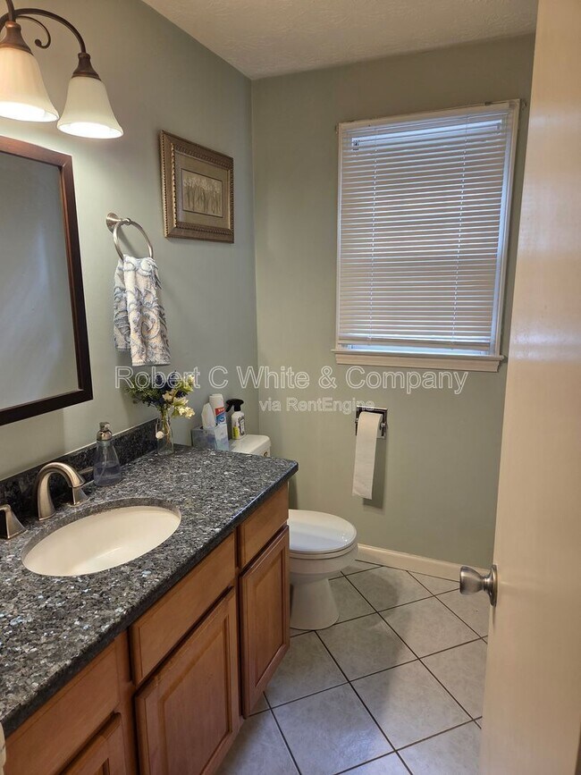 Building Photo - 23 Regency Ct