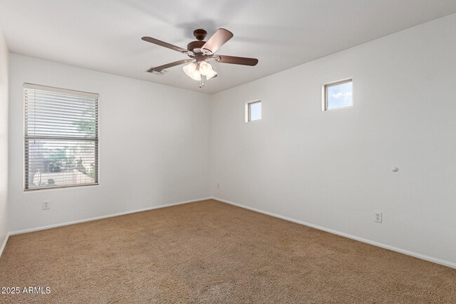 Building Photo - 40882 W Robbins Dr