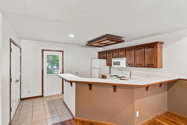 Building Photo - 1317 Godas Cir