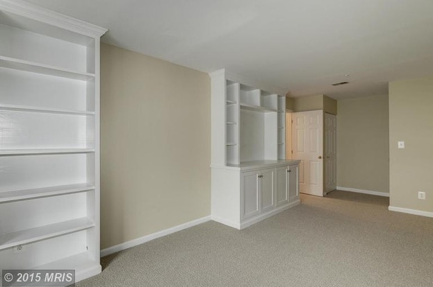 Family Room/Bonus Space - 3901 Ettrick Ct