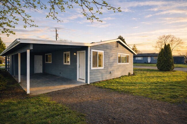 Building Photo - 1410 E 30th St