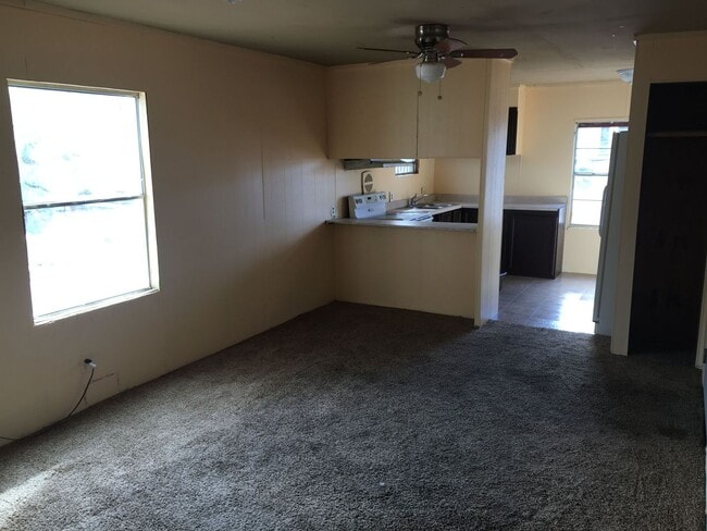Building Photo - Location, Location!  Nice home located nea...
