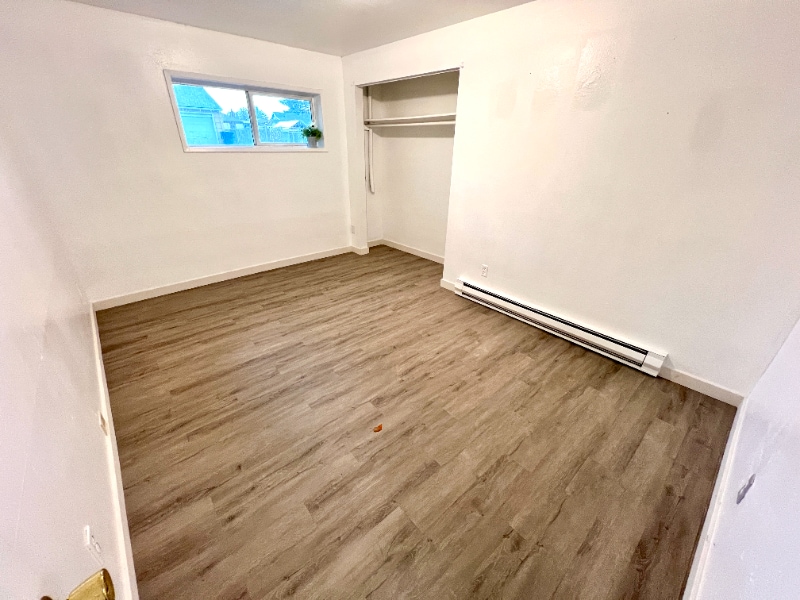 Building Photo - 1005 Bloyd St