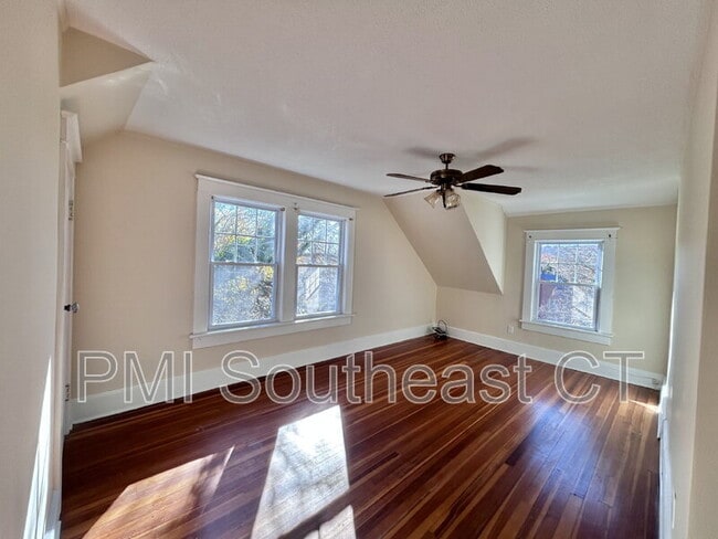 Building Photo - 142r Old Norwich Rd