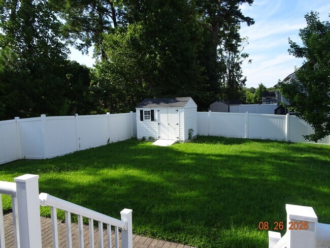 Building Photo - 296 Concord Dr