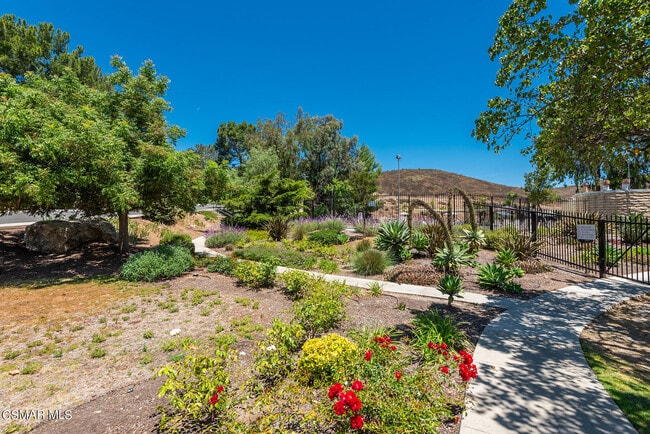 Building Photo - 1520 Redwood Cir