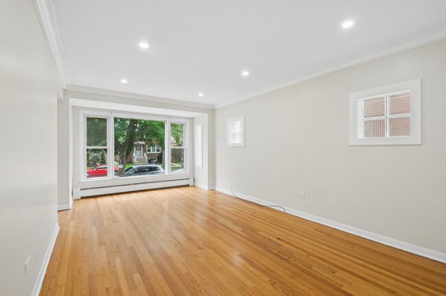 Building Photo - 4736 S Tripp Ave