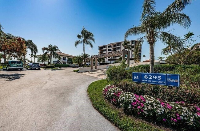 Building Photo - 6295 Bahia Del Mar Cir