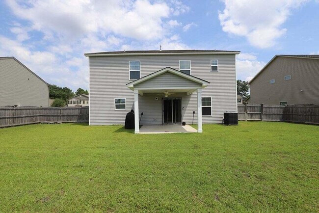 Building Photo - 3830 Moseley Dr