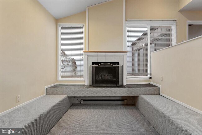 Building Photo - 2337 Glade Bank Way