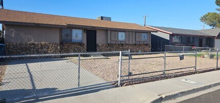 Building Photo - Three Bedroom One Story Home for Rent