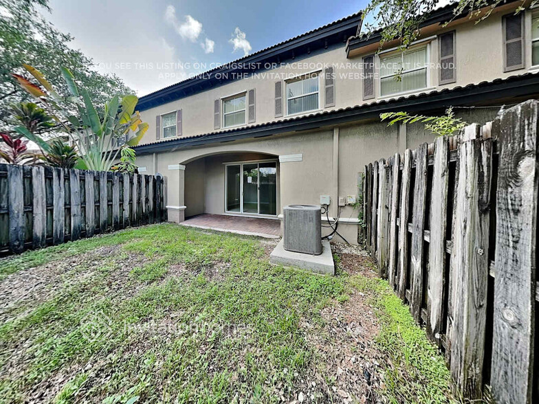 Building Photo - 15305 SW 88th Terrace