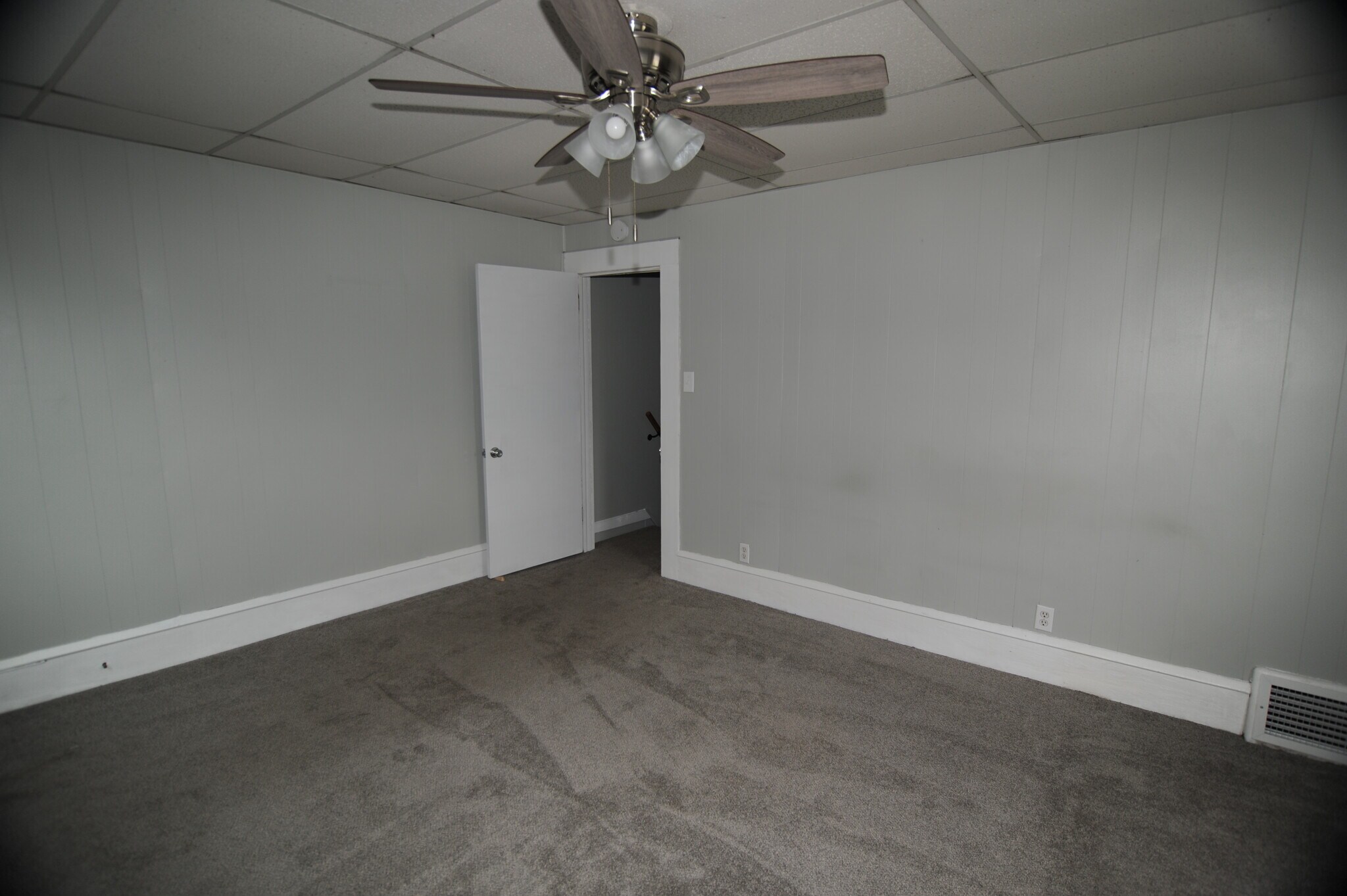 Building Photo - 375 Elm Ave