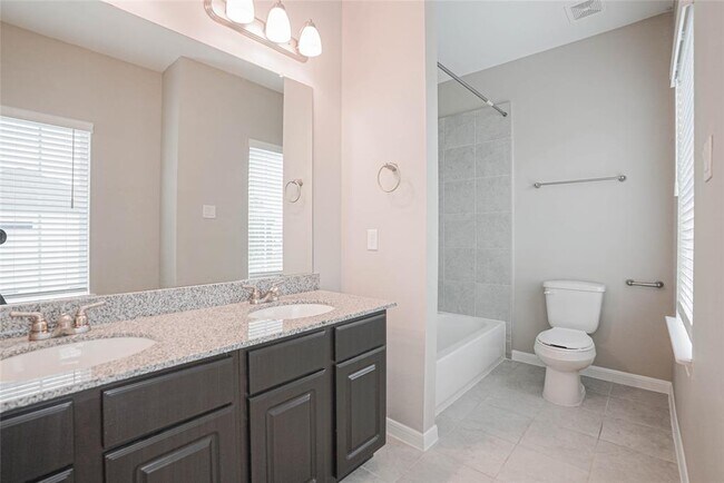 Building Photo - 4510 Dorado Dr
