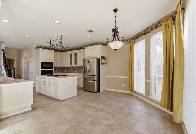 Building Photo - 5910 Willowfield Ct