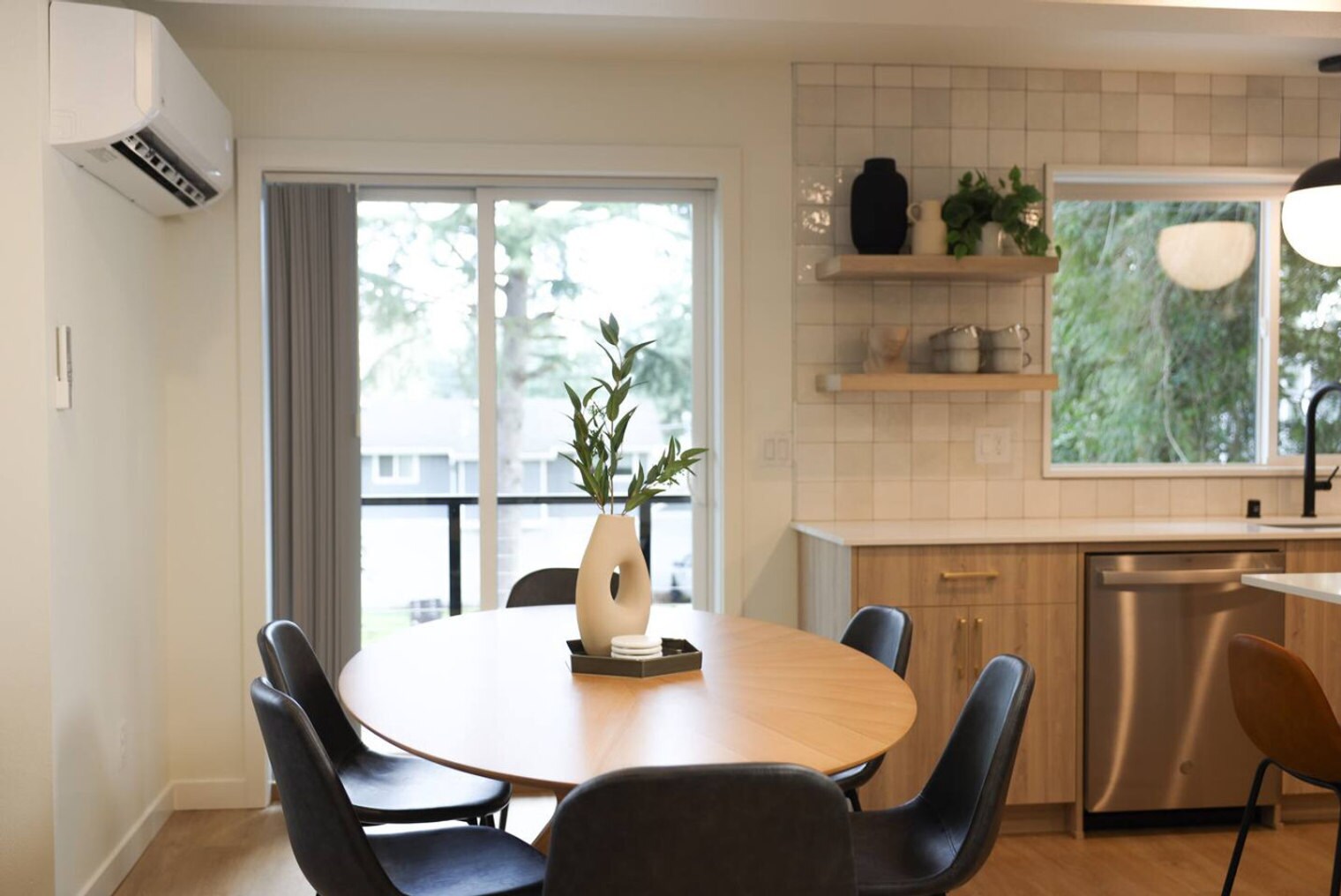 Building Photo - 3922 I St