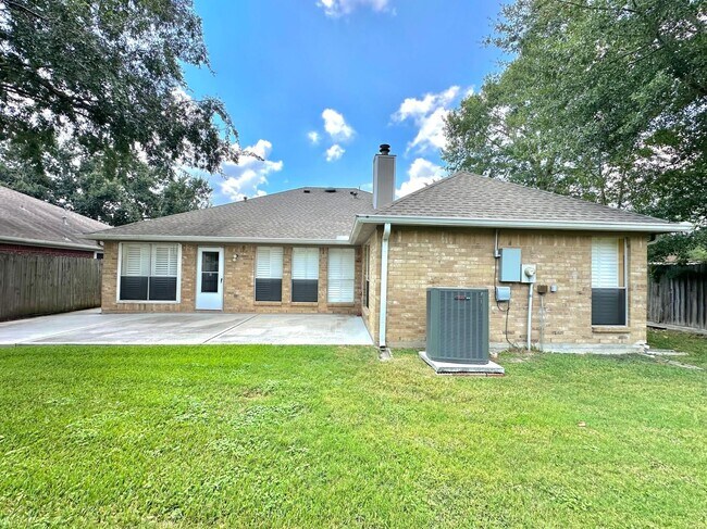 Building Photo - 519 Promenade Blvd