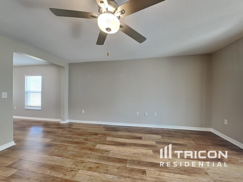 Building Photo - 29350 Fedora Cir