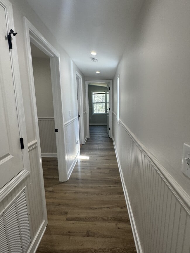 Building Photo - 142 Co Rd 753