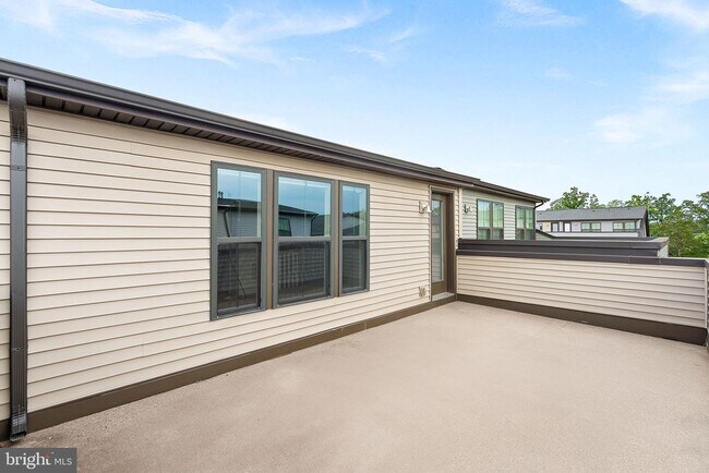 Building Photo - 43372 Whitehead Ter