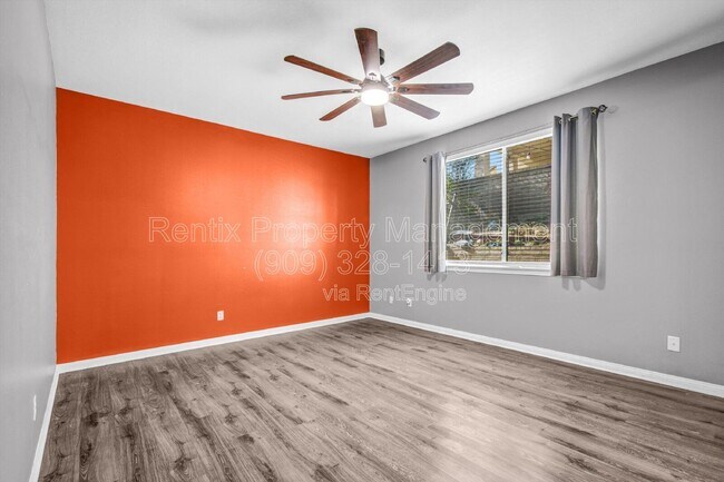 Building Photo - 28622 High Ridge Dr