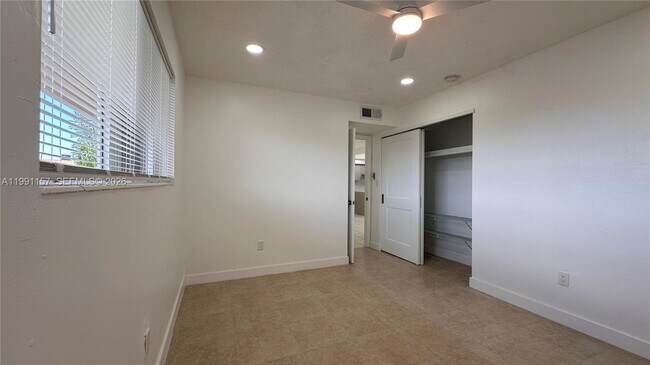 Building Photo - 8401 SW 107th Ave