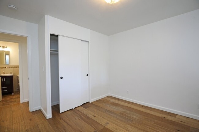 Building Photo - 3994 Maricopa Dr