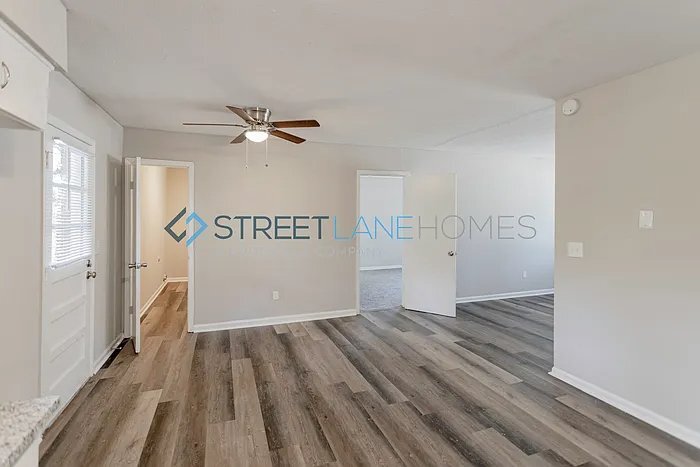 Building Photo - 3040 Foresthill Dr