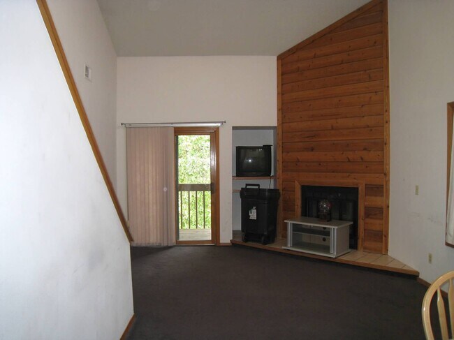 Building Photo - 2807 Sundown Ln