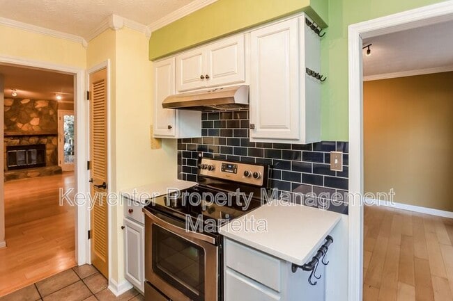 Building Photo - 2654 Stoney Creek Rd SE