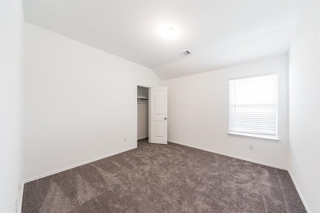 Building Photo - 26047 Steele Flower Dr