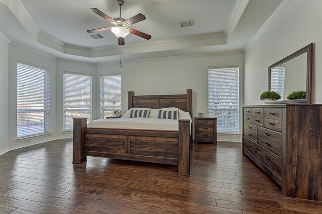 Building Photo - 94 Oriel Oaks Cir