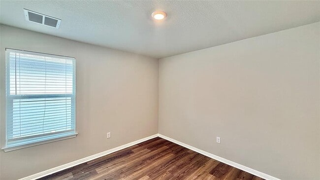 Building Photo - 521 Otto Ave