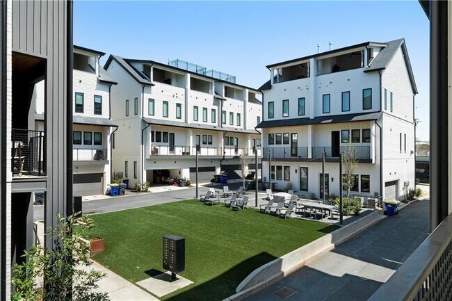 Building Photo - 2347 Hosea L Williams Dr SE