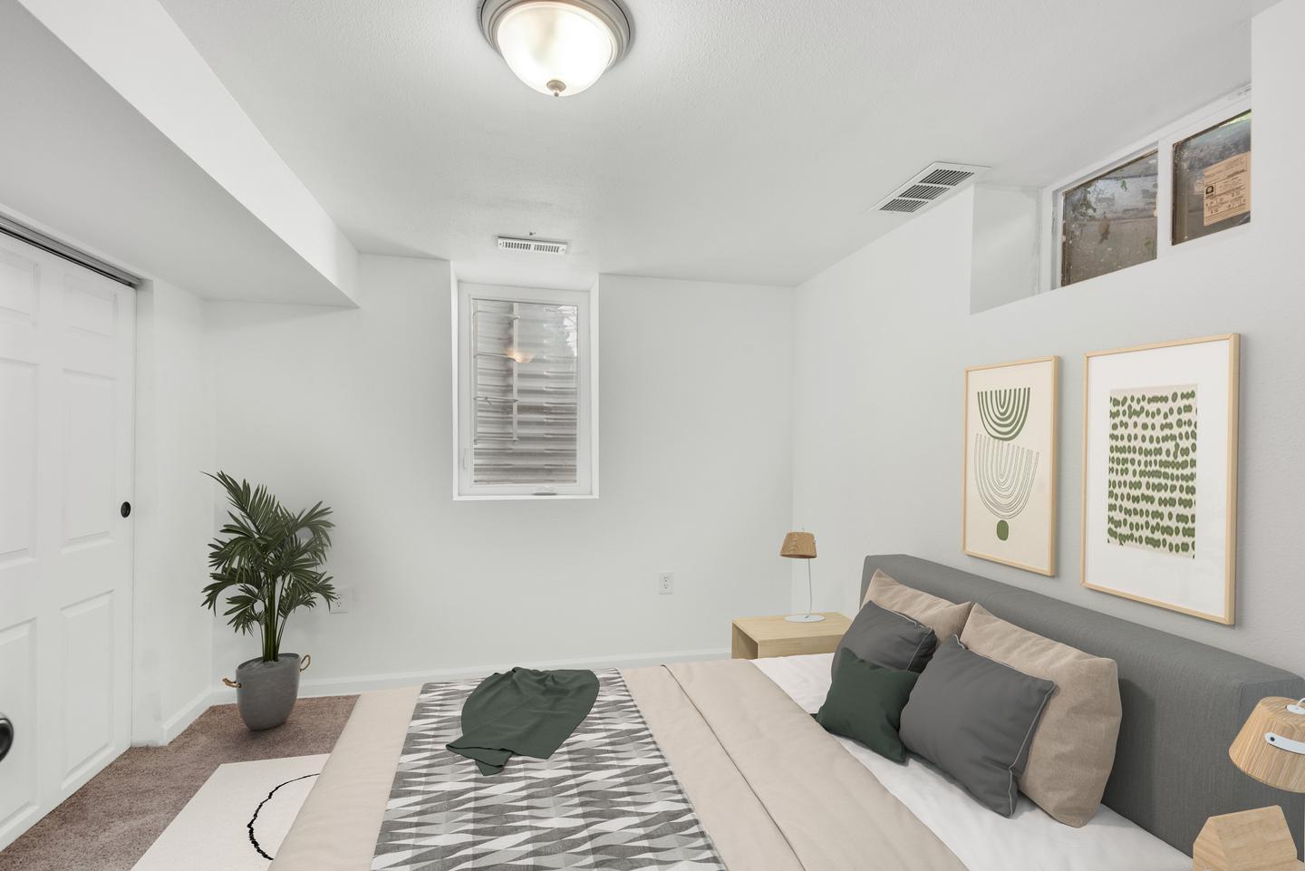 Building Photo - Move-in-ready Park Hill home with oversize...