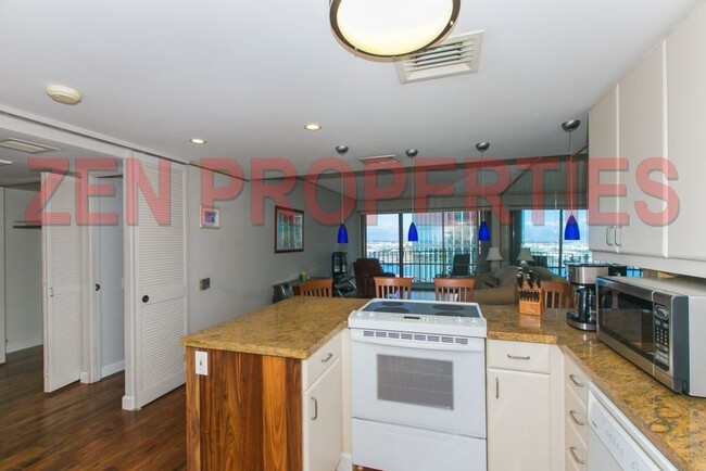 Building Photo - fully furnished 1/1/1 condo at Harbor Squa...