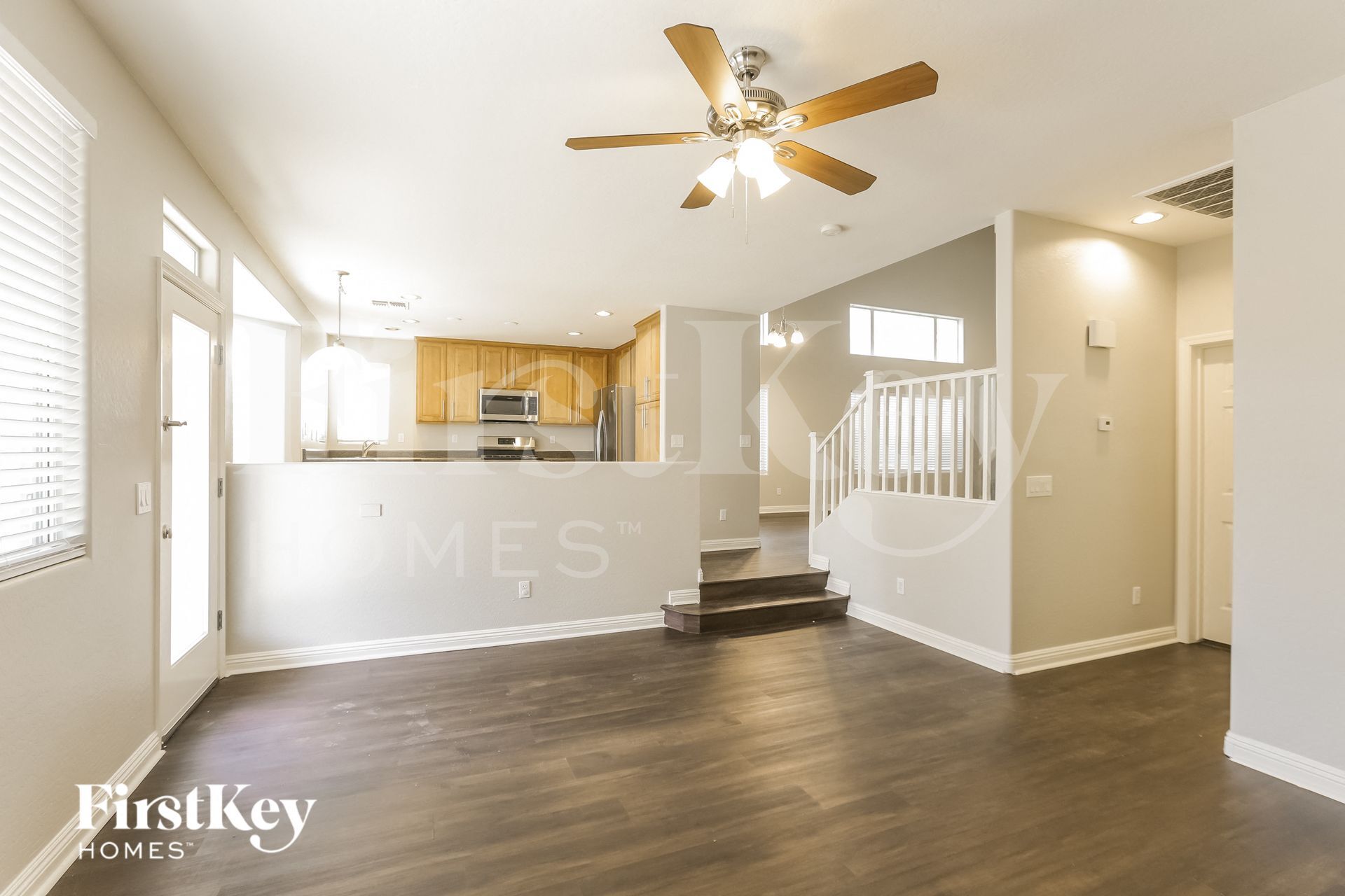 Building Photo - 1263 E Julian Dr