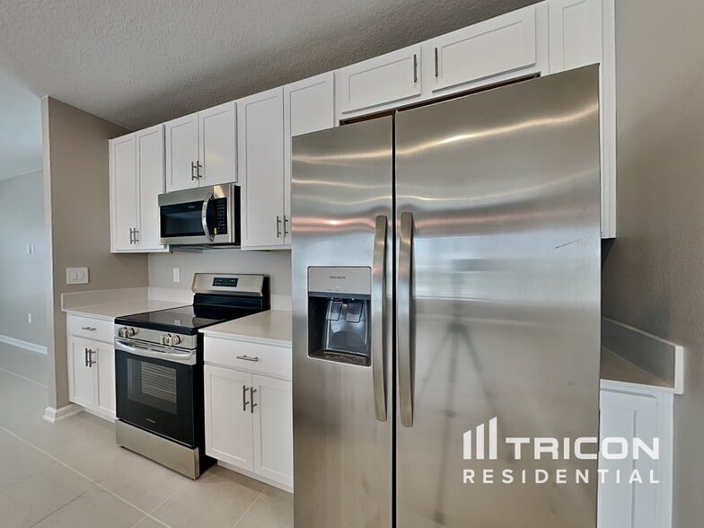 Building Photo - 1818 Rider Rain Ln