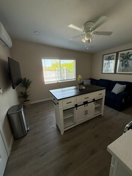 Building Photo - 508 Leghorn Ave