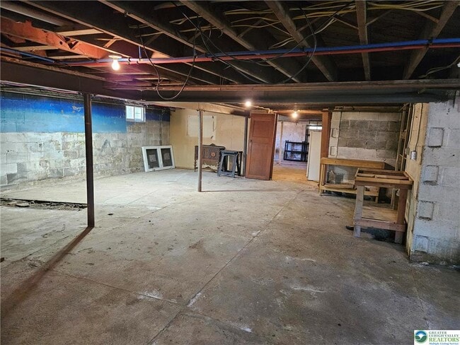 Building Photo - 6123 3rd Ave