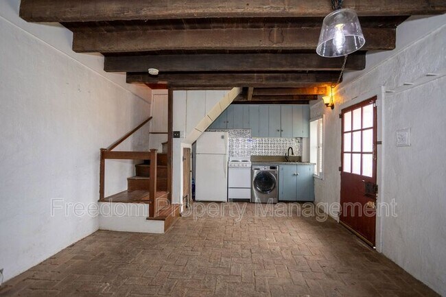 Building Photo - 8200 Buckland Mill Rd