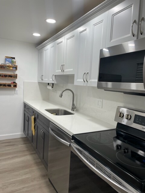 Building Photo - 5160 Las Verdes Cir