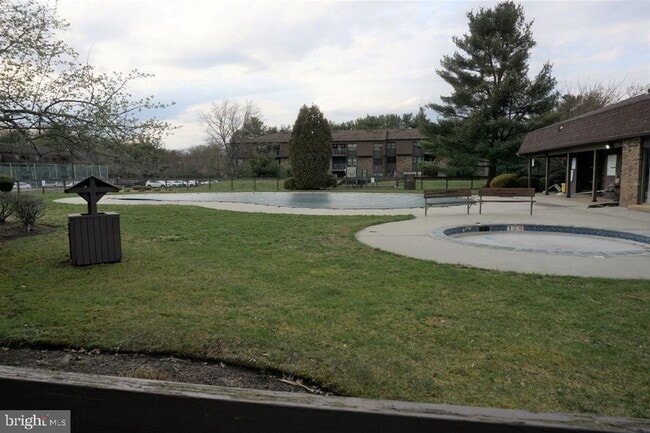 Building Photo - 1914 Old Stone Mill Dr