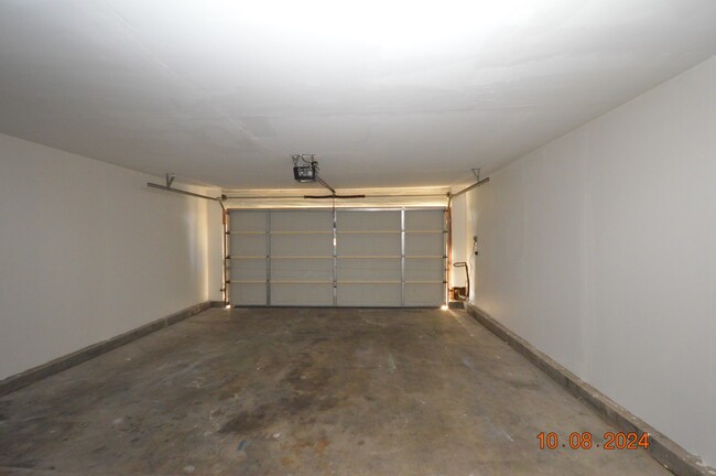 Building Photo - 4354 Thorndale Pl