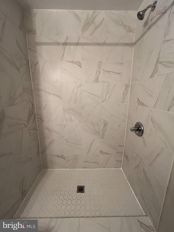 Building Photo - 38 White Pine Cir