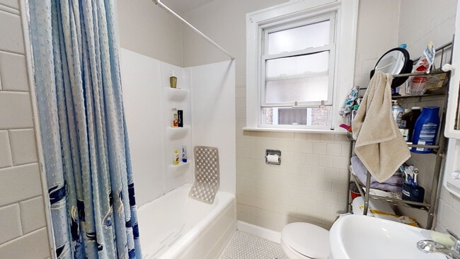 Building Photo - 1941 Grove Ave