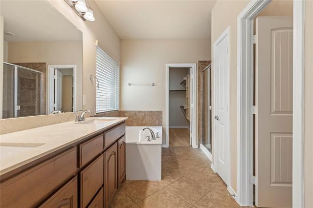 Building Photo - 5107 Walsh Dr