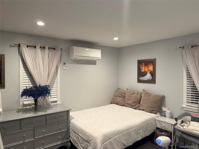 Building Photo - 10 Hillside Terrace