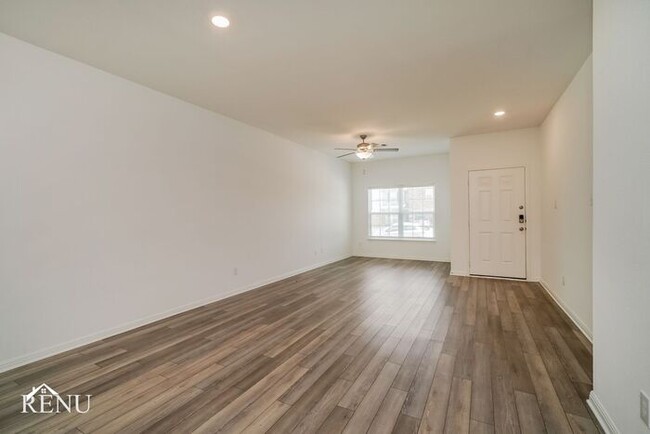 Building Photo - Coming Soon! First Month Free!